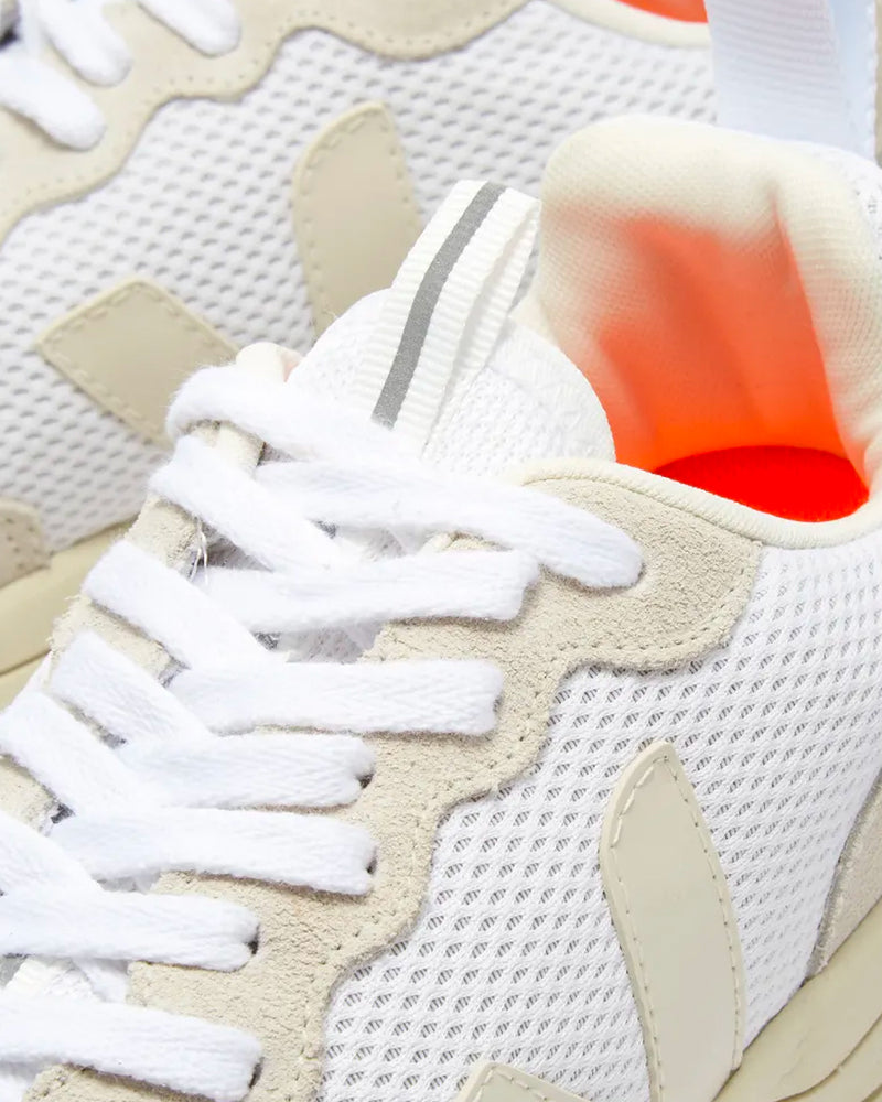 Veja Venturi Oversized White Gum Low Top Sneakers - 4