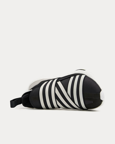 Y-3 Ultraboost 22 Black / Core White / Chalk Pearl Running Shoes - 2