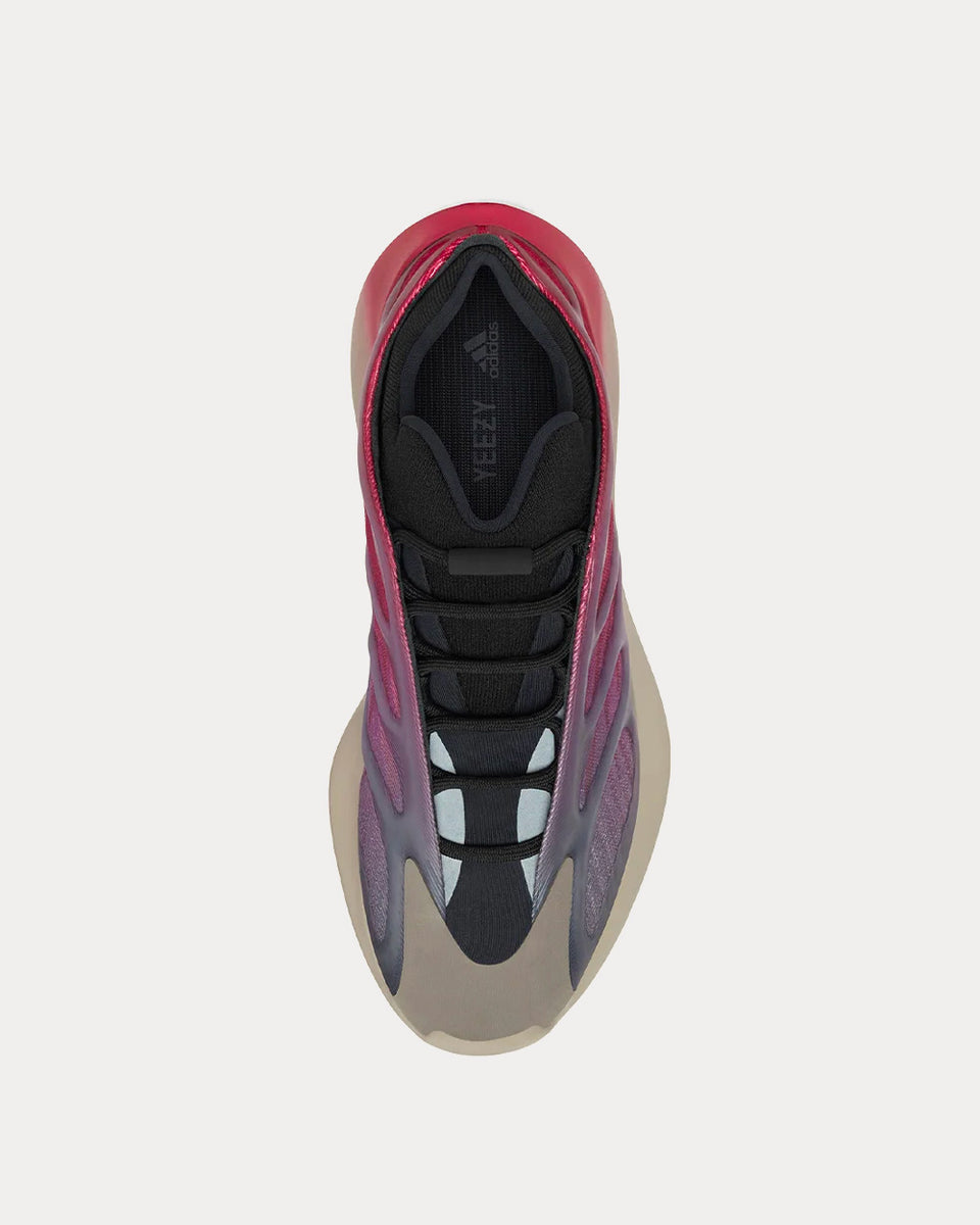 Grey pink yeezy 700 online